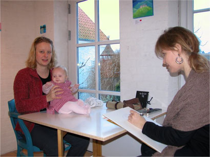 Anne tegner